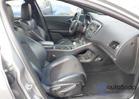 2015 Chrysler 200 S z USA, uszkodzony, nr VIN 1C3CCCBBXFN660857